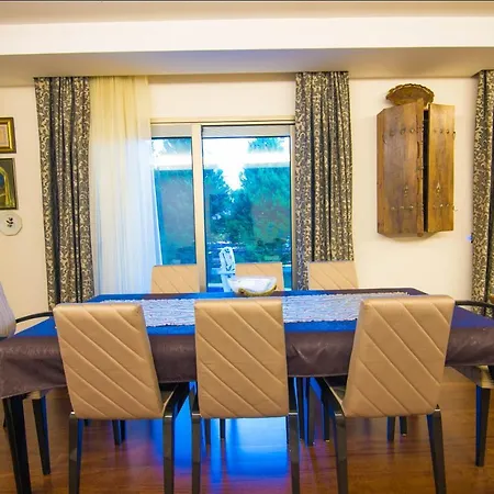 Jotun Icmeler Daily Weekly Villa *